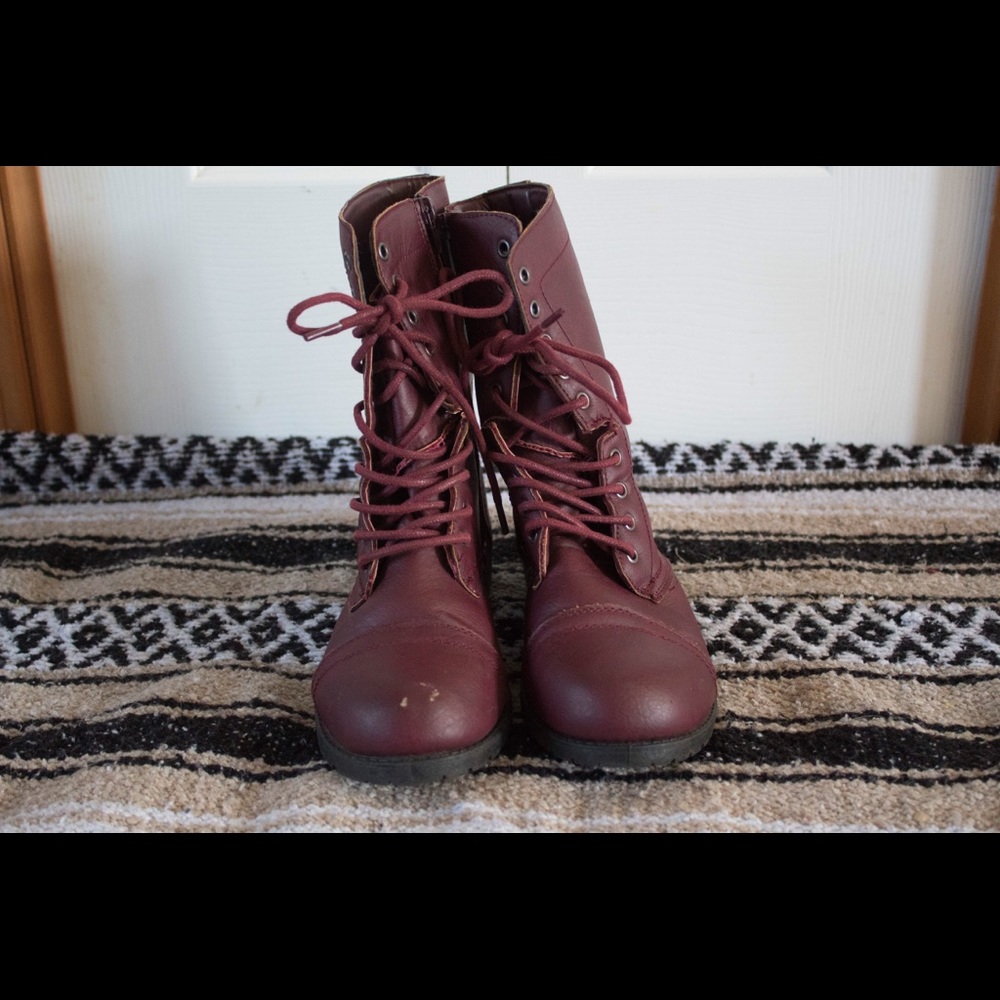Burgundy Rue 21 boots